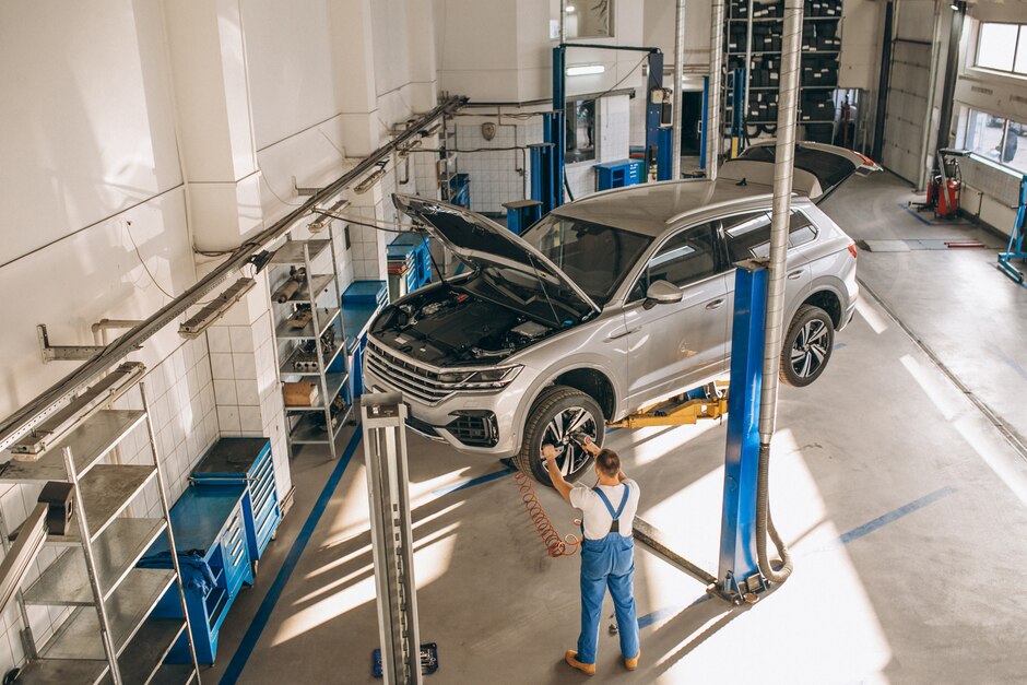 4 Reasons Why Land Rover Maintenance at Repair Shop is Essential